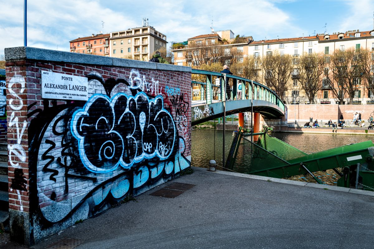 discover-the-eerie-secrets-of-haunted-berlin-a-ghost-walking-tour