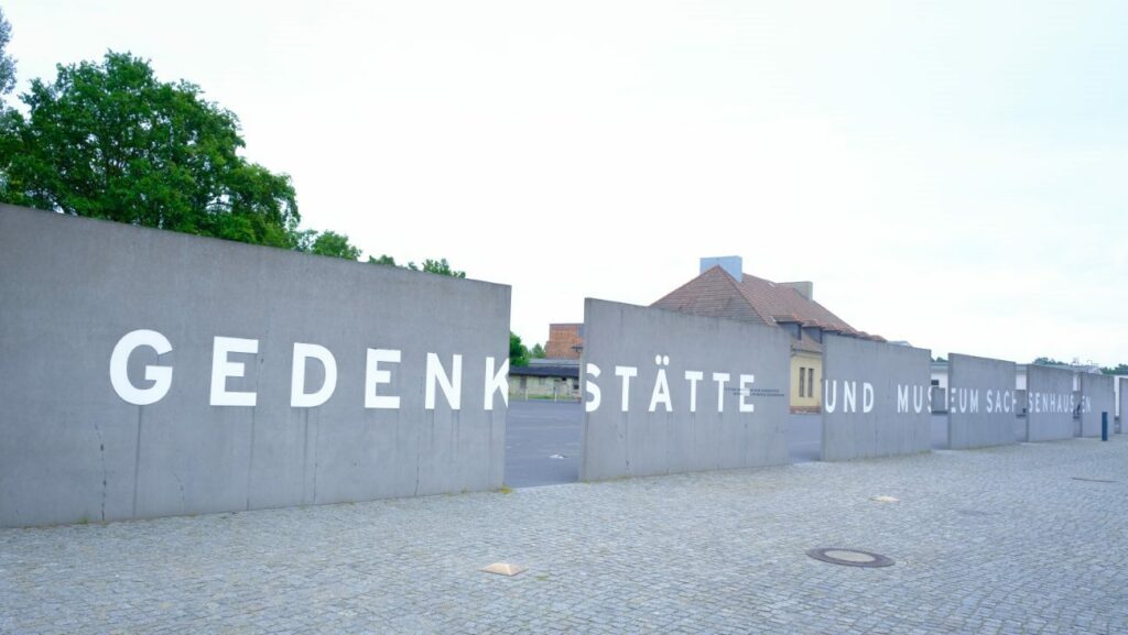 concentration camp tour from berlin